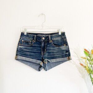 🦋 AMERICAN EAGLE Dark Wash Roll Up Jean Shorts Size 4 Denim
